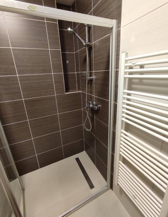 Deluxe Apartment Lejla - Free Garage Parking Saraybosna Dış mekan fotoğraf