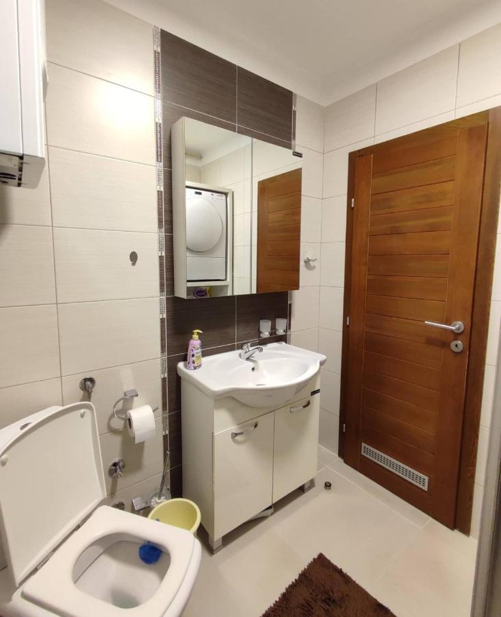 Deluxe Apartment Lejla - Free Garage Parking Saraybosna Dış mekan fotoğraf
