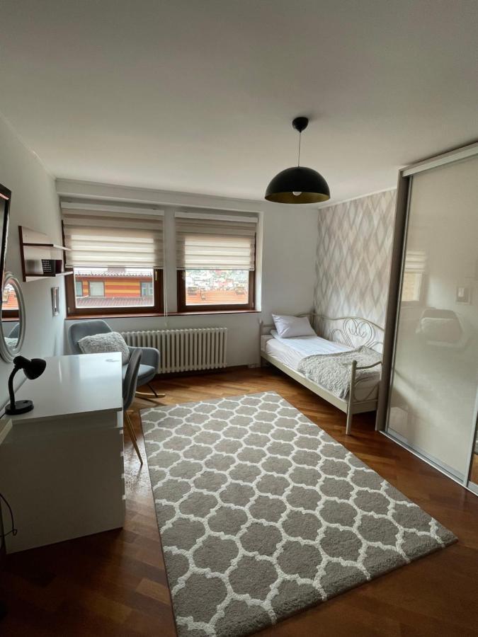 Deluxe Apartment Lejla - Free Garage Parking Saraybosna Dış mekan fotoğraf